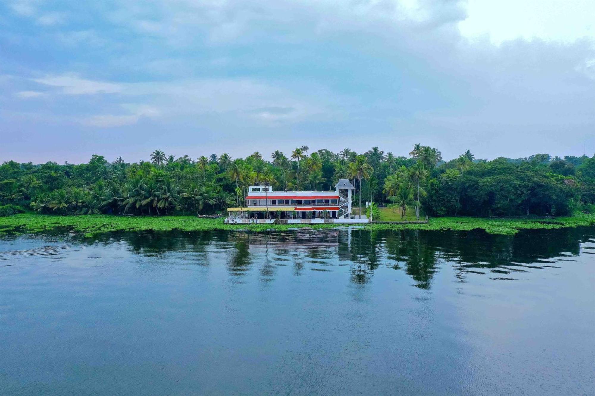 Vembanad Village Backwater Resort Alappuzha Dış mekan fotoğraf