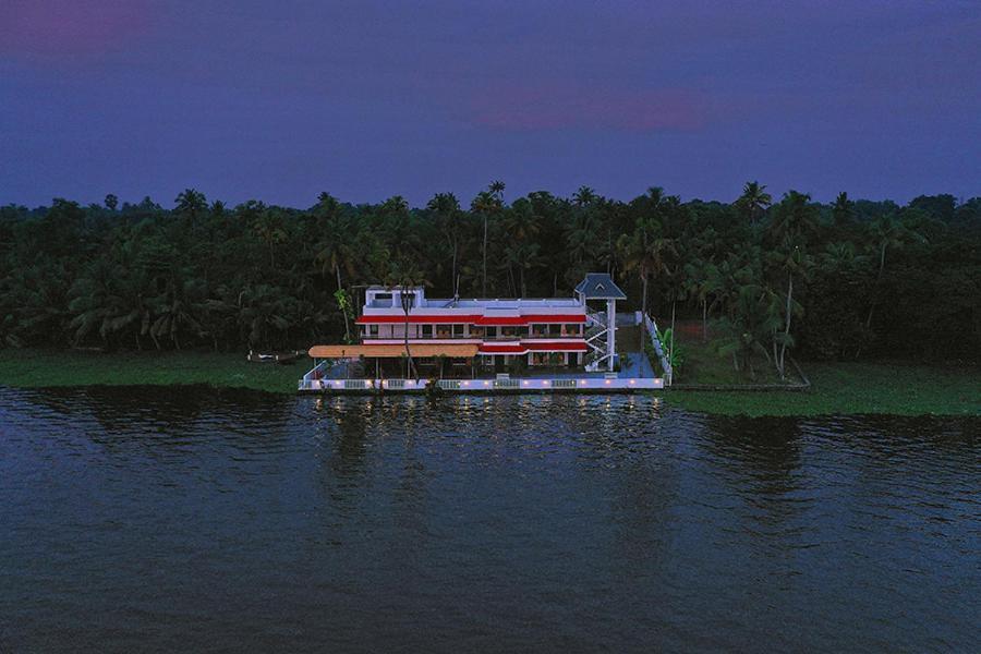 Vembanad Village Backwater Resort Alappuzha Dış mekan fotoğraf