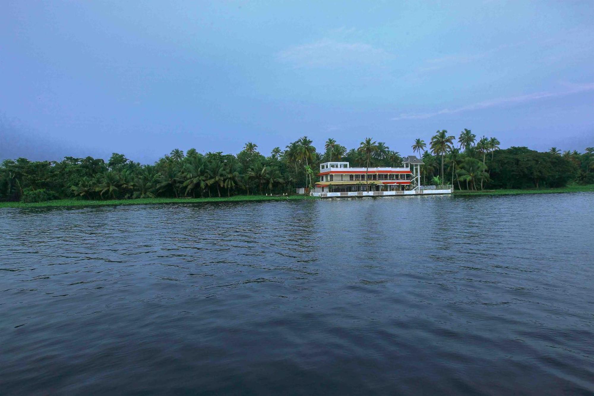Vembanad Village Backwater Resort Alappuzha Dış mekan fotoğraf