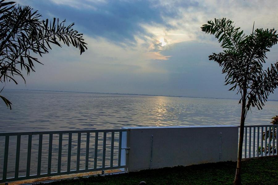 Vembanad Village Backwater Resort Alappuzha Dış mekan fotoğraf